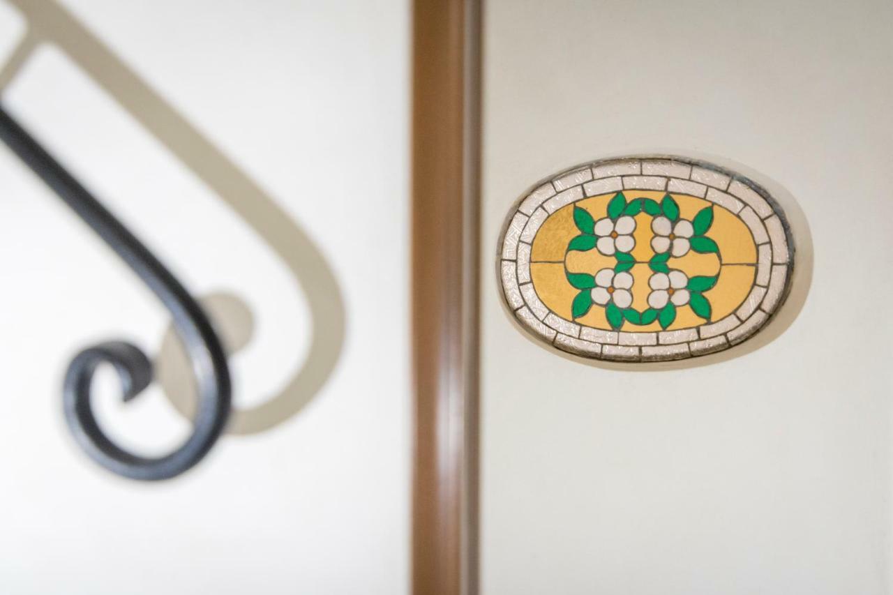 Appartamento Casa Lucia Castelbuono  Esterno foto